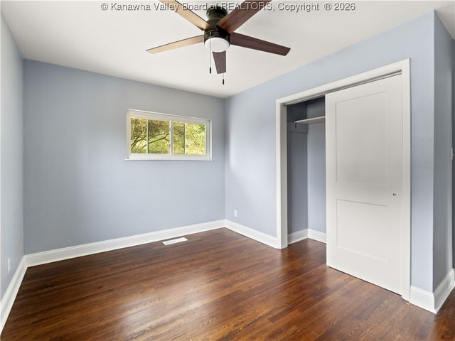 914 Park Drive, Dunbar, WV 25064