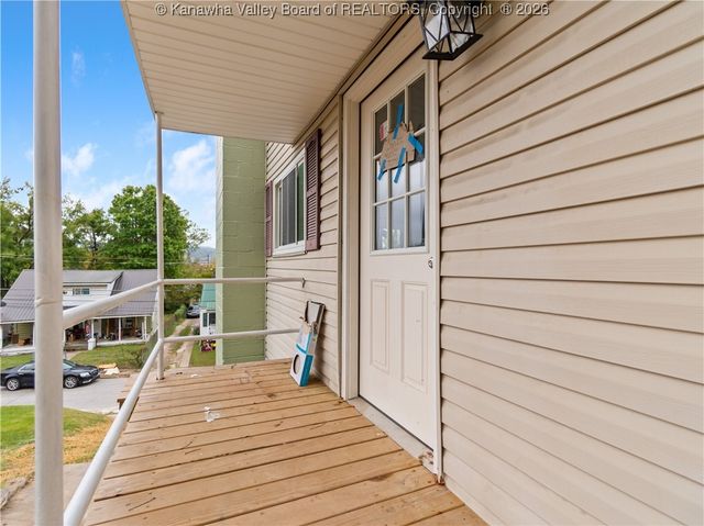 914 Park Drive, Dunbar, WV 25064