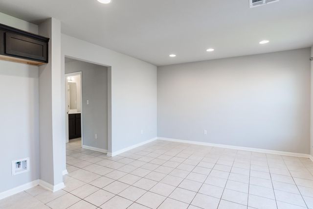 114 Gambel Oak WAY, San Marcos, TX 78666