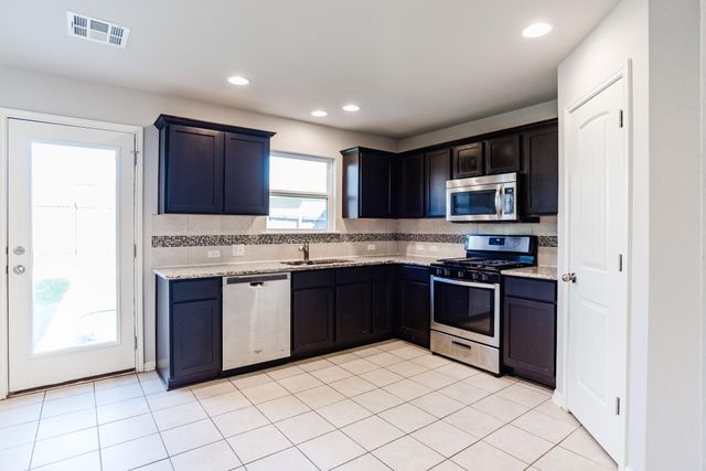 114 Gambel Oak WAY, San Marcos, TX 78666