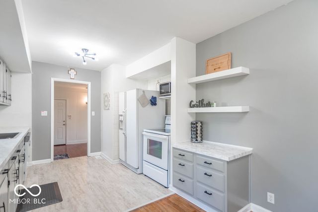 1274 Price Road, Avon, IN 46123