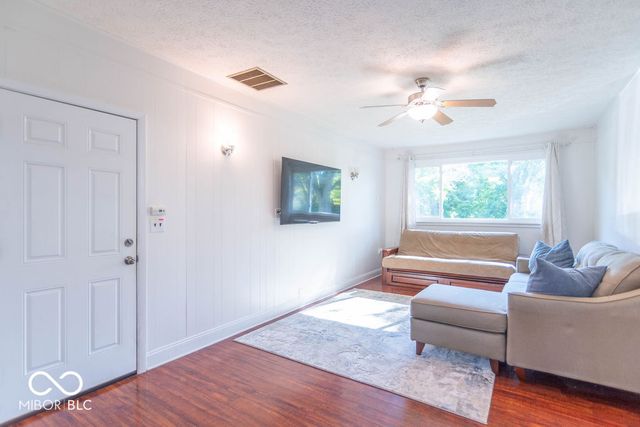 1274 Price Road, Avon, IN 46123