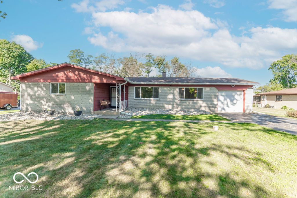 1274 Price Road, Avon, IN 46123