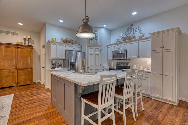 4504 Mystic Court, Evansville, IN 47715