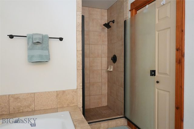 4563 Ethan 3B, Bozeman, MT 59718