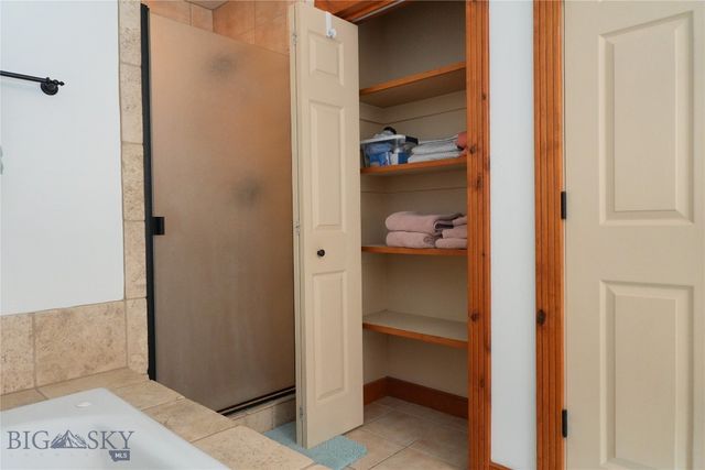 4563 Ethan 3B, Bozeman, MT 59718