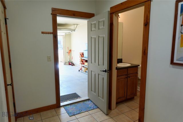 4563 Ethan 3B, Bozeman, MT 59718