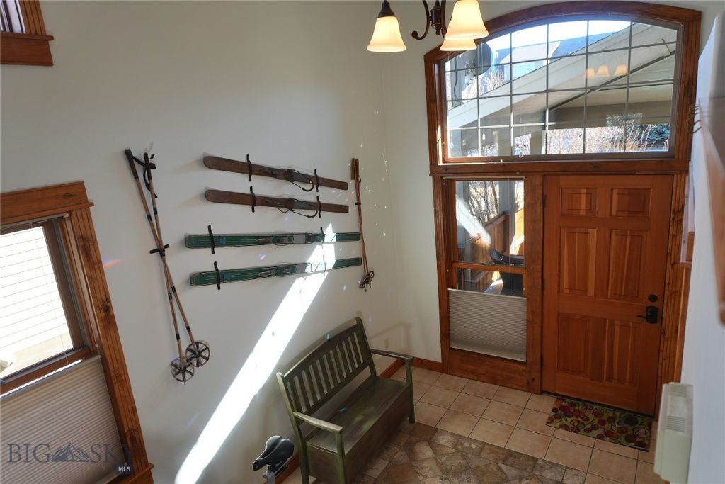 4563 Ethan 3B, Bozeman, MT 59718