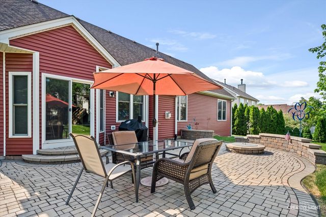 1324 Hickory Ridge Drive, Montgomery, IL 60538
