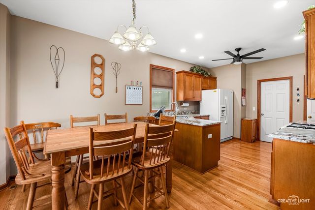 1324 Hickory Ridge Drive, Montgomery, IL 60538