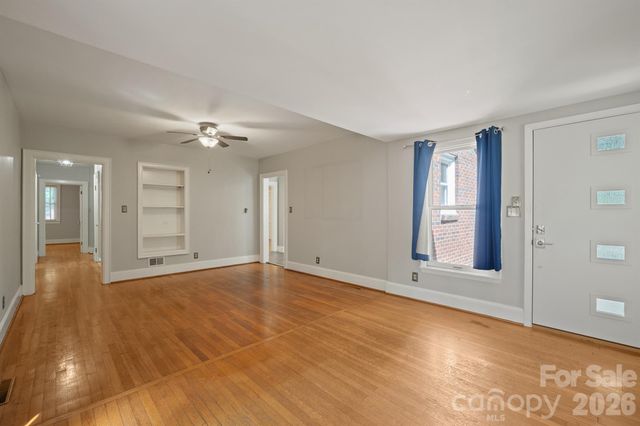 419 1st Avenue N, Conover, NC 28613