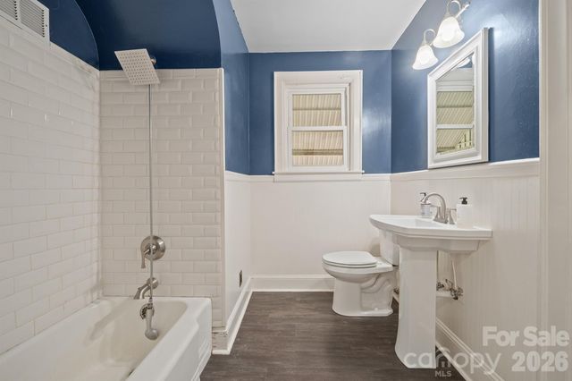 419 1st Avenue N, Conover, NC 28613
