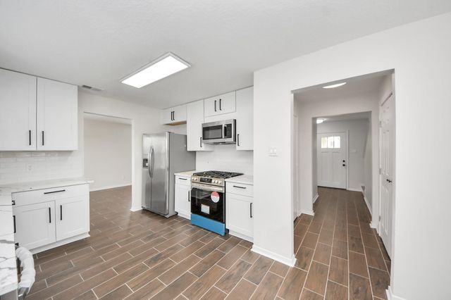 922 Calm Creek Court, Channelview, TX 77530