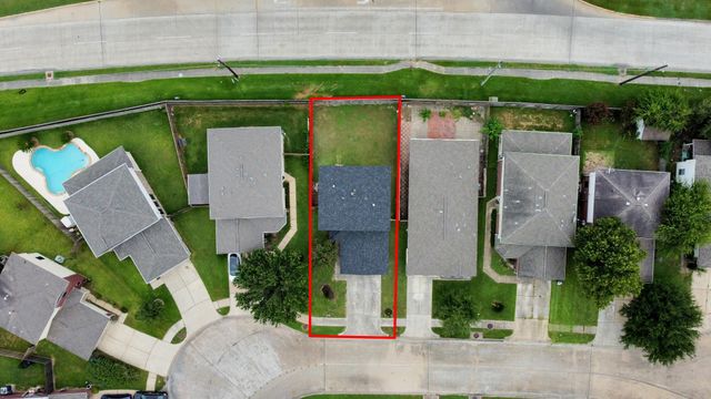 922 Calm Creek Court, Channelview, TX 77530