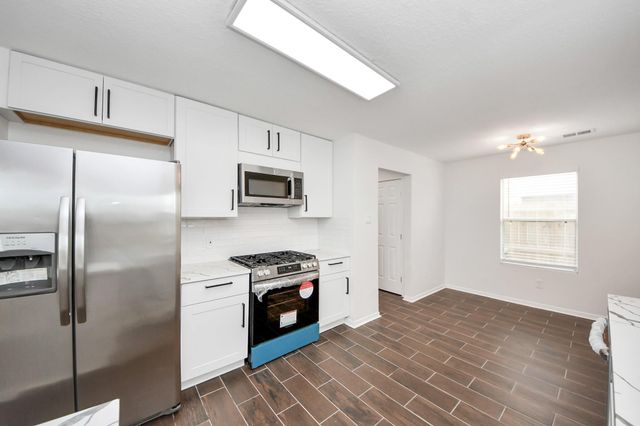922 Calm Creek Court, Channelview, TX 77530