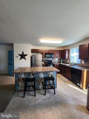 2211 SEDGWICK DR, Remington, VA 22734