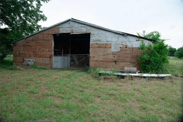 5997 County Road 3214, Lone Oak, TX 75453