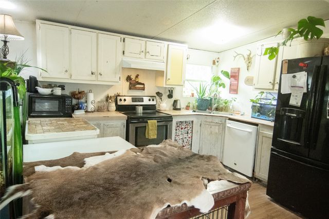 5997 County Road 3214, Lone Oak, TX 75453