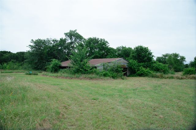 5997 County Road 3214, Lone Oak, TX 75453