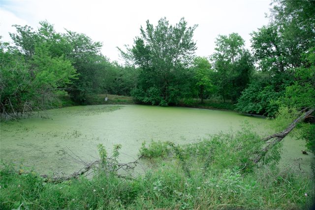 5997 County Road 3214, Lone Oak, TX 75453