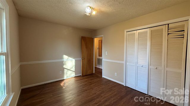 112 Woodhill Drive, Shelby, NC 28152