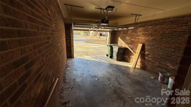 112 Woodhill Drive, Shelby, NC 28152