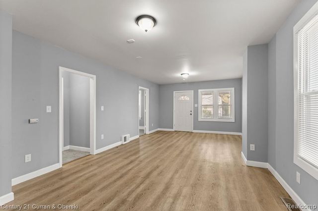 15840 Dexter Avenue, Detroit, MI 48238