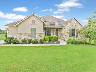 300 Flintlock DR, Leander, TX 78641