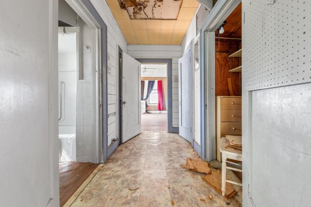 103 E Avenue H, Buckholts, TX 76518