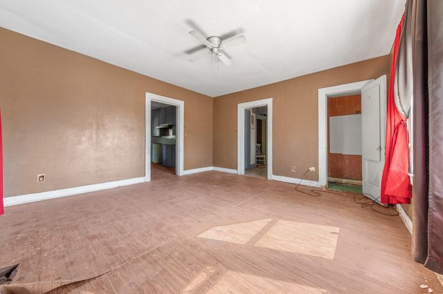 103 E Avenue H, Buckholts, TX 76518