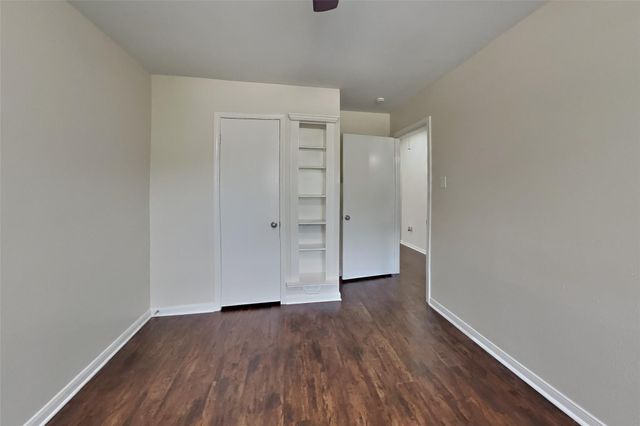 2631 Sherwood Hollow Lane, Houston, TX 77339