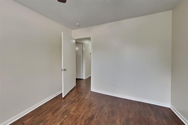 2631 Sherwood Hollow Lane, Houston, TX 77339