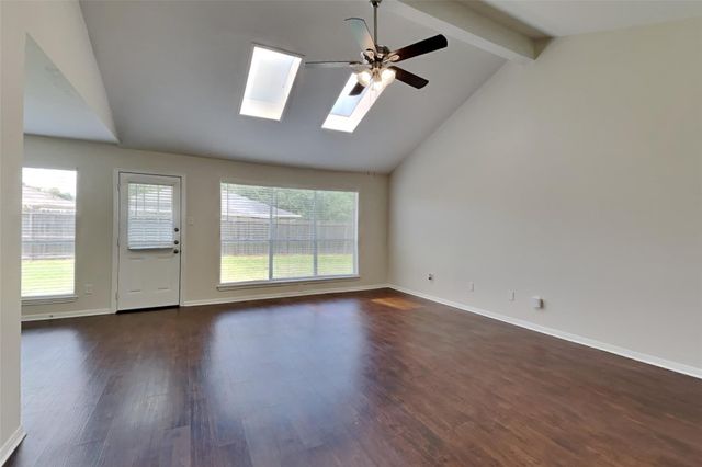 2631 Sherwood Hollow Lane, Houston, TX 77339