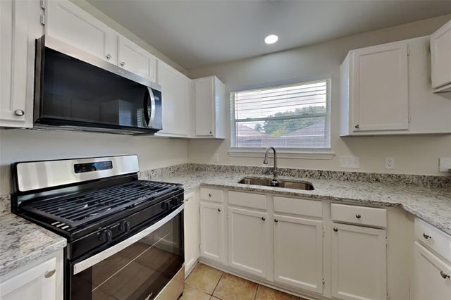 2631 Sherwood Hollow Lane, Houston, TX 77339