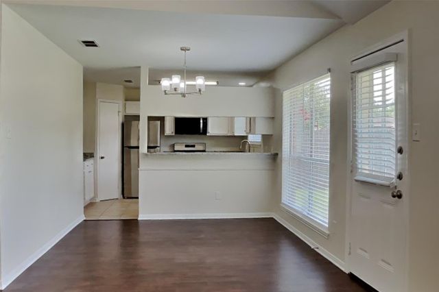 2631 Sherwood Hollow Lane, Houston, TX 77339