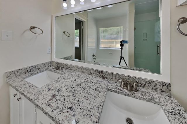 2631 Sherwood Hollow Lane, Houston, TX 77339