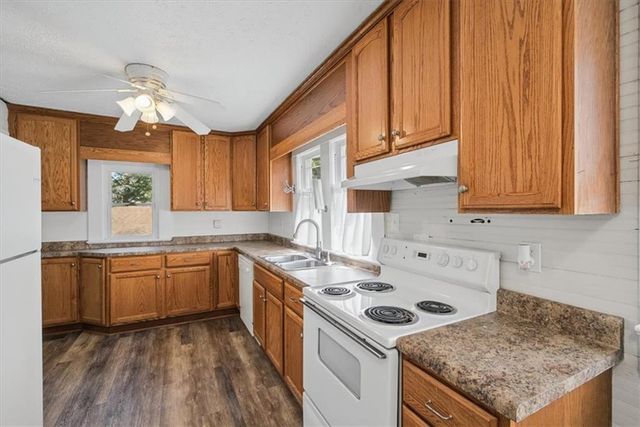 302 Hampton Street, Rockmart, GA 30153