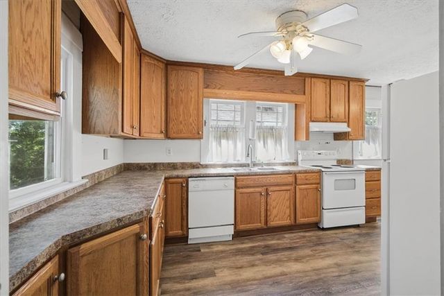 302 Hampton Street, Rockmart, GA 30153