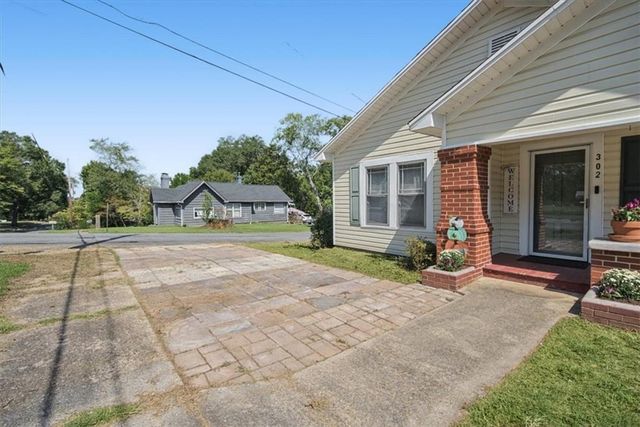 302 Hampton Street, Rockmart, GA 30153