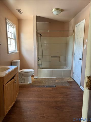 2205 Dublin St, Hopewell, VA 23860