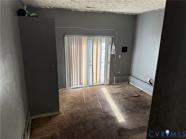 2205 Dublin St, Hopewell, VA 23860