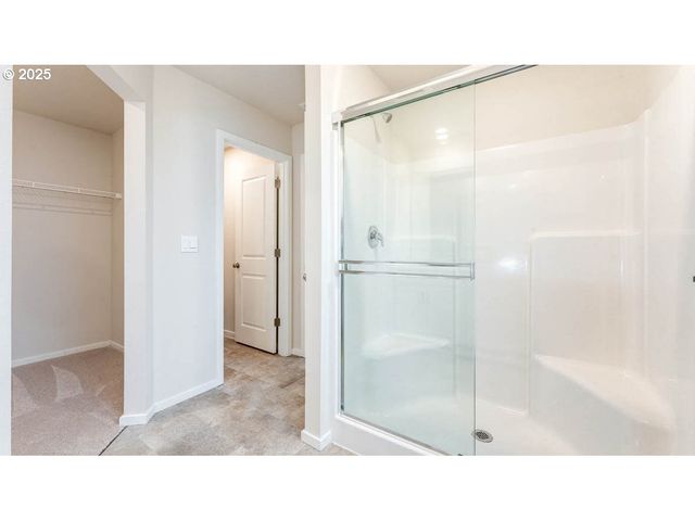 2844 Pierce Pkwy, Springfield, OR 97477