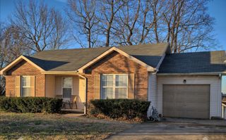 1765 Copperfield Ct, Clarksville, TN 37042