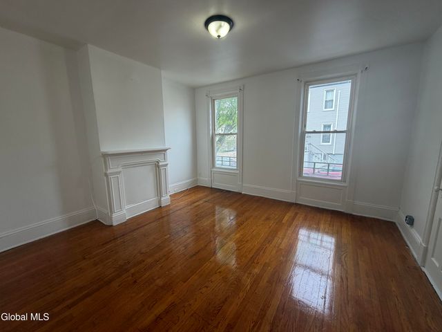 166 2nd Street, Albany, NY 12210