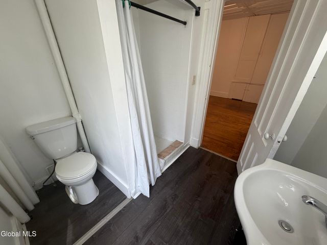 166 2nd Street, Albany, NY 12210