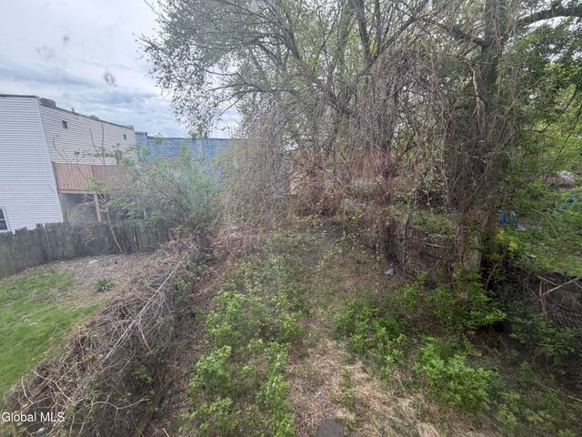 166 2nd Street, Albany, NY 12210