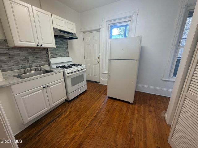 166 2nd Street, Albany, NY 12210