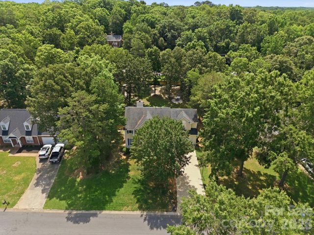 8048 Hunley Ridge Road, Matthews, NC 28104