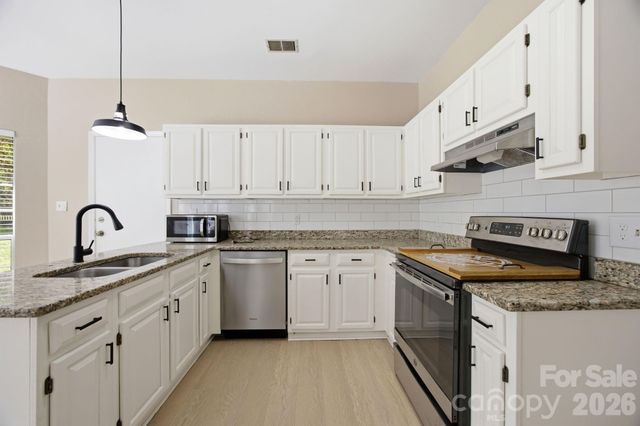 8048 Hunley Ridge Road, Matthews, NC 28104