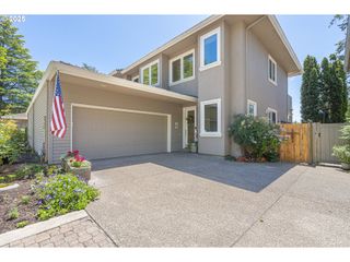 32082 Sw Charbonneau Dr, Wilsonville, OR 97070